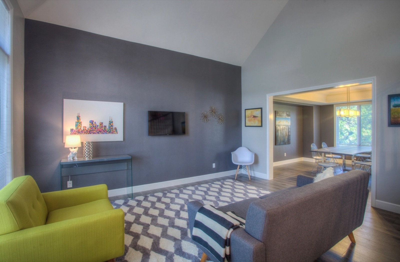 Compact one-bedroom near Liberty